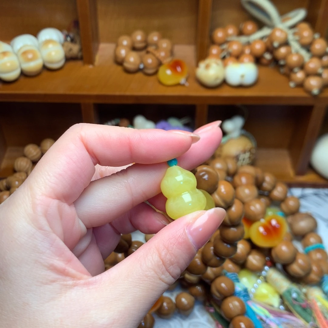 骁***妈猴头核桃吊坠跑环葫芦