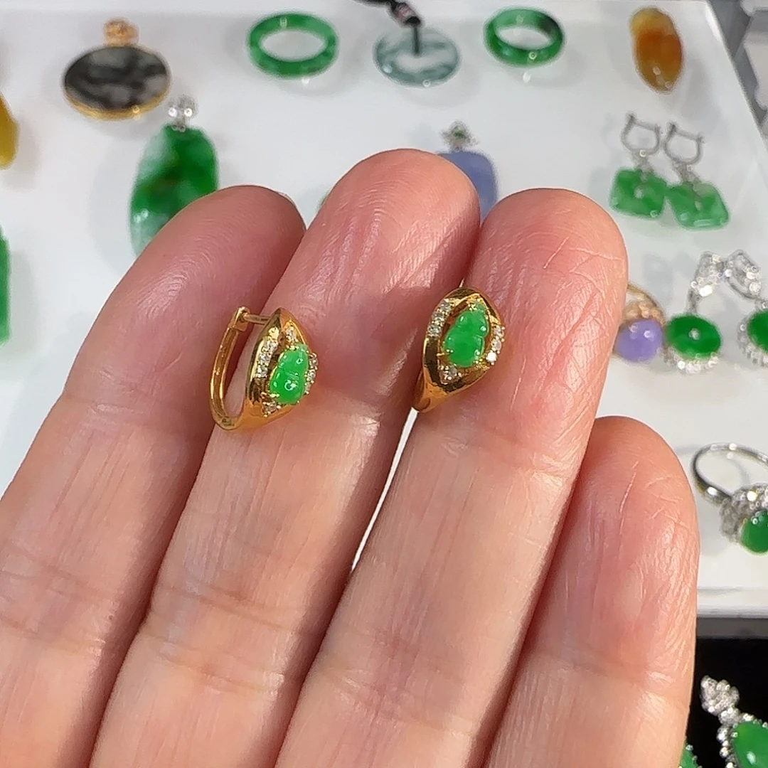 翡翠18K金镶嵌耳饰