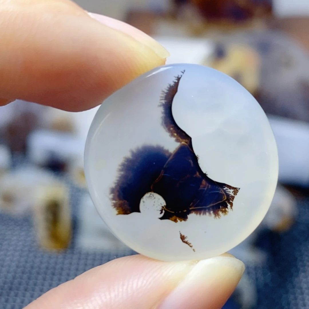 玛瑙/玉髓未镶嵌珠宝奇石