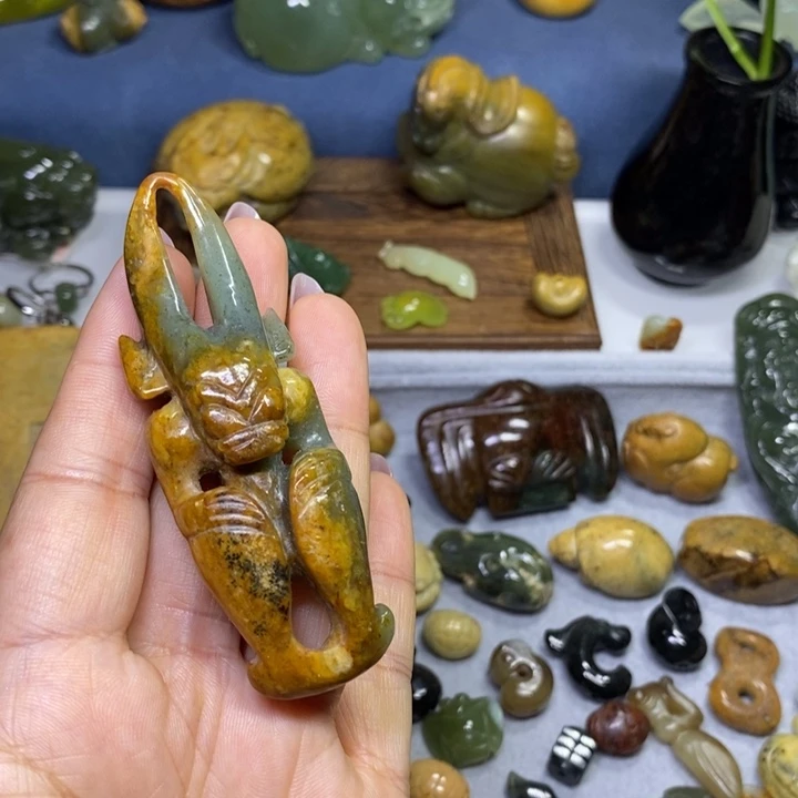 岫岩河磨玉（透闪石质玉）未镶嵌把件