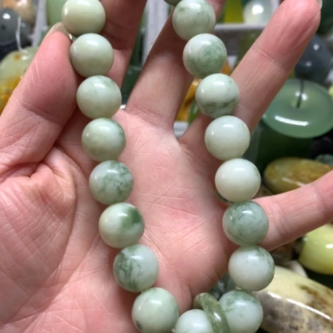 蛇纹石玉未镶嵌手把件