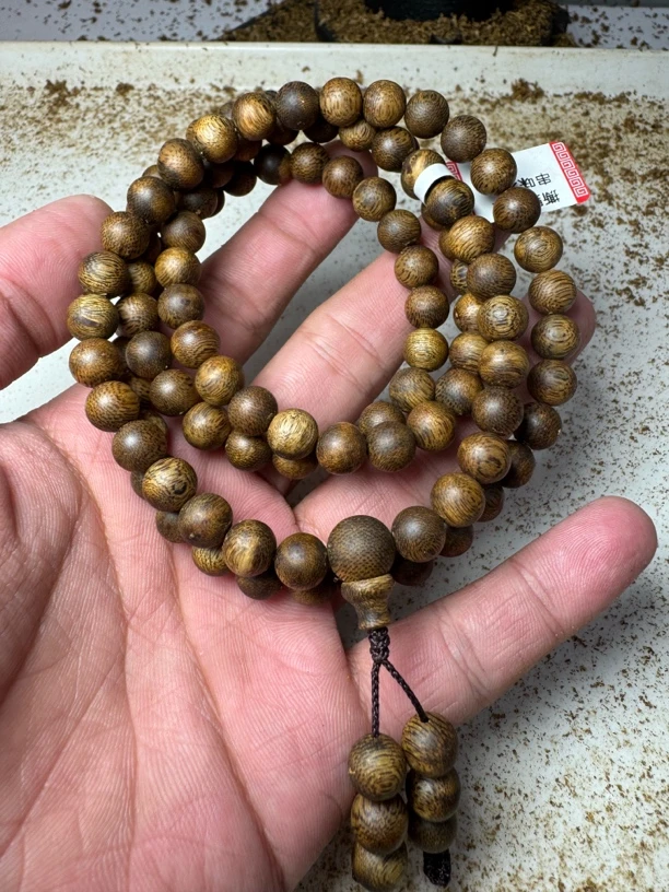 绿奇楠沉香08规格108颗圆珠22克