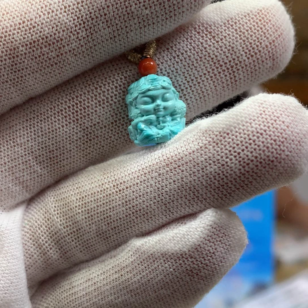 绿松石未镶嵌挂件