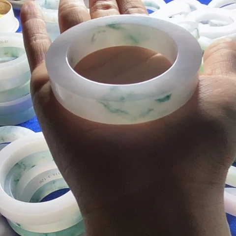 未镶嵌aaaaaaaa定制翡翠葱*