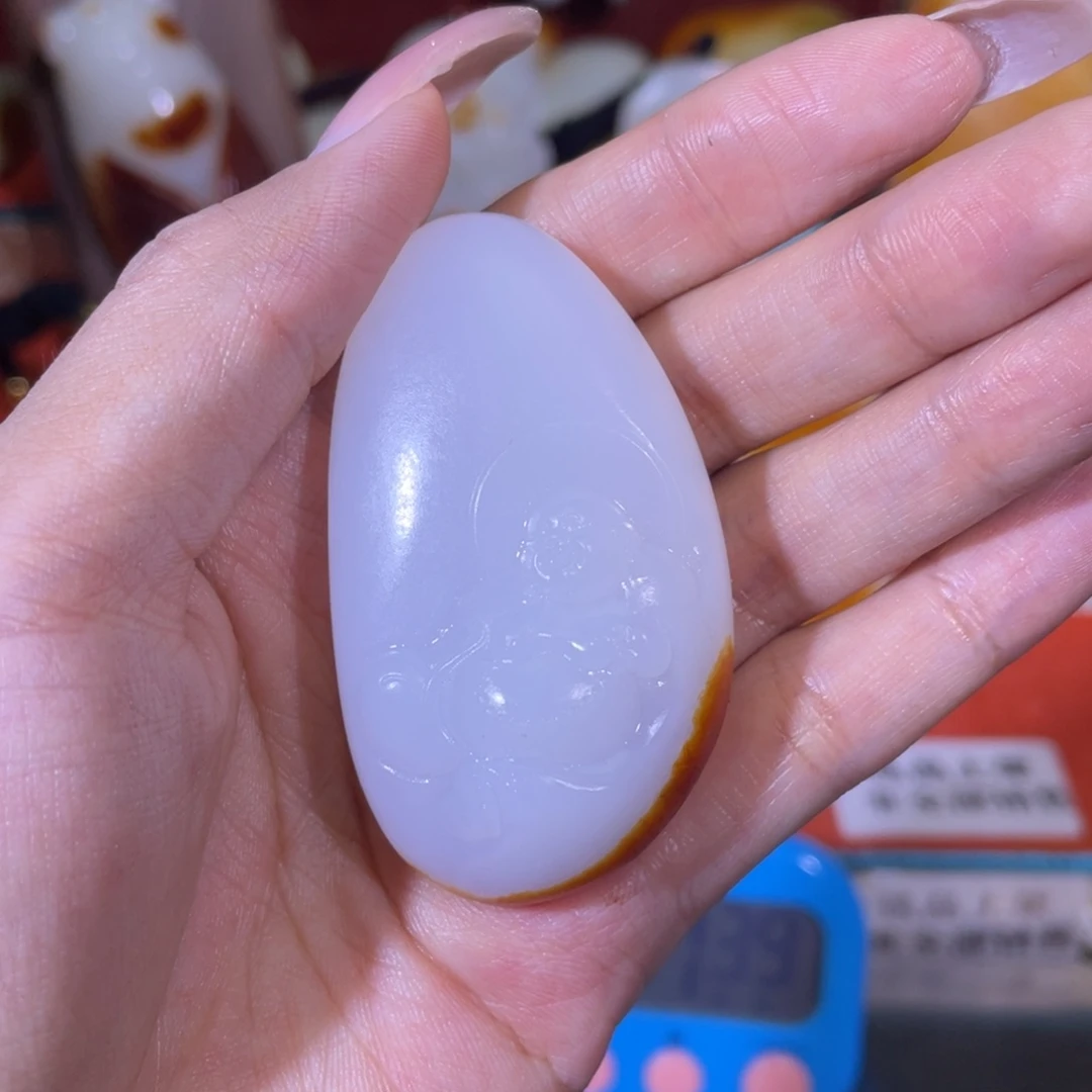 已***。和田玉未镶嵌挂件