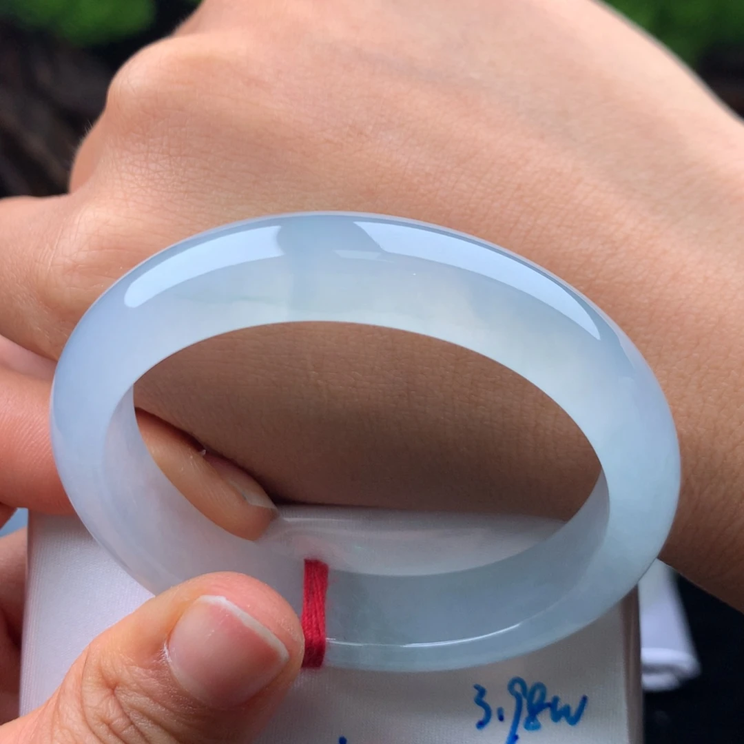 翡翠手镯未镶嵌手镯