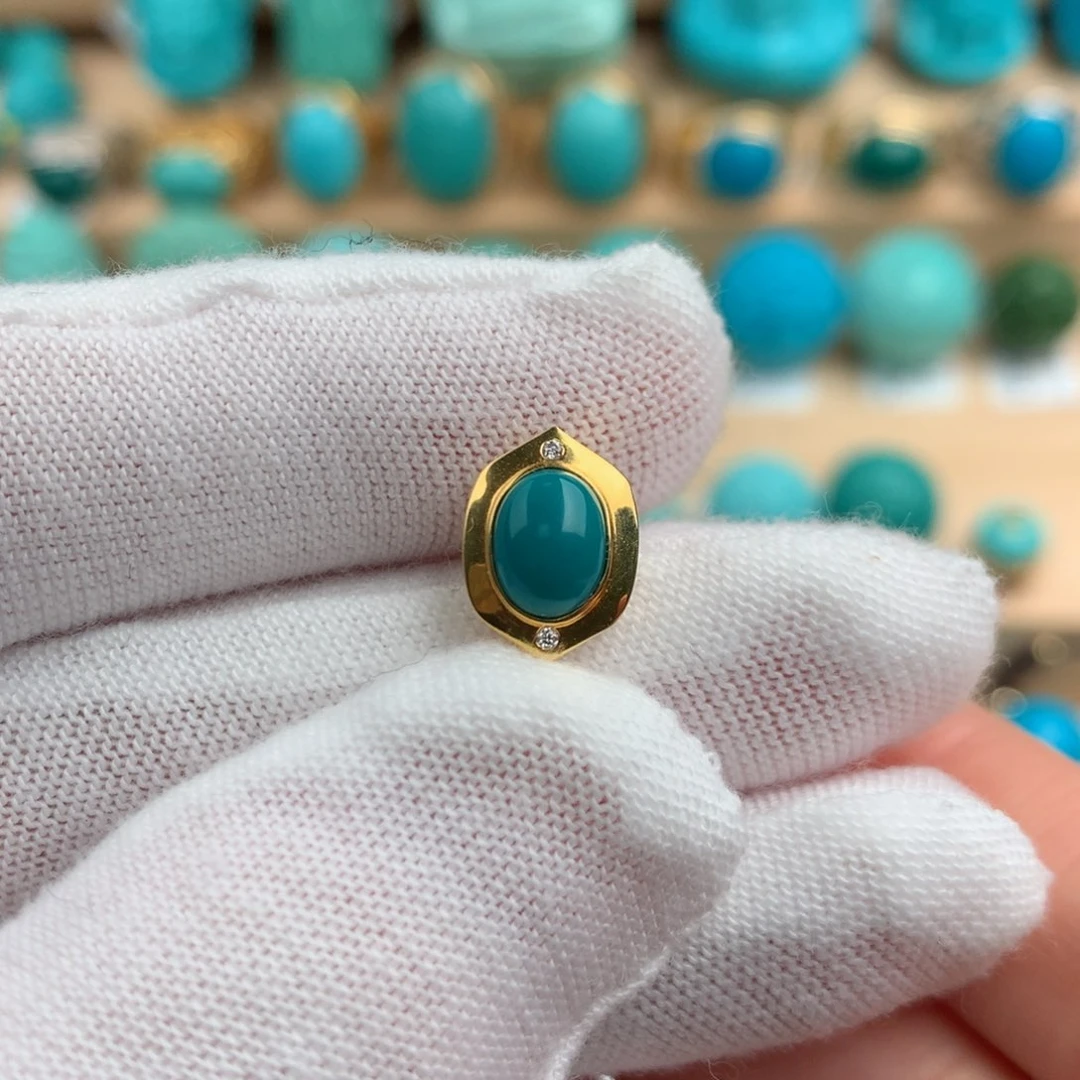 绿松石配饰18K金镶嵌
