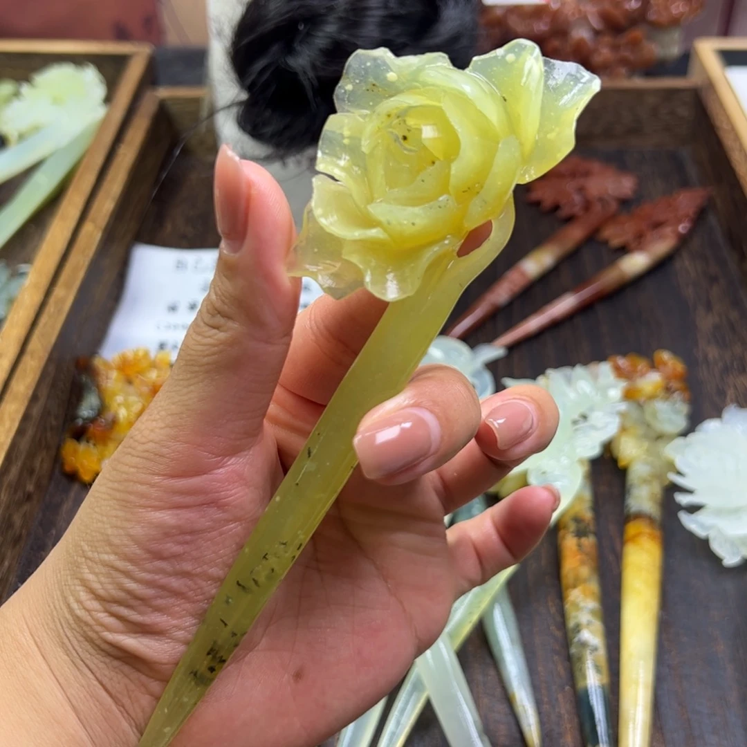 蛇纹石玉未镶嵌发簪