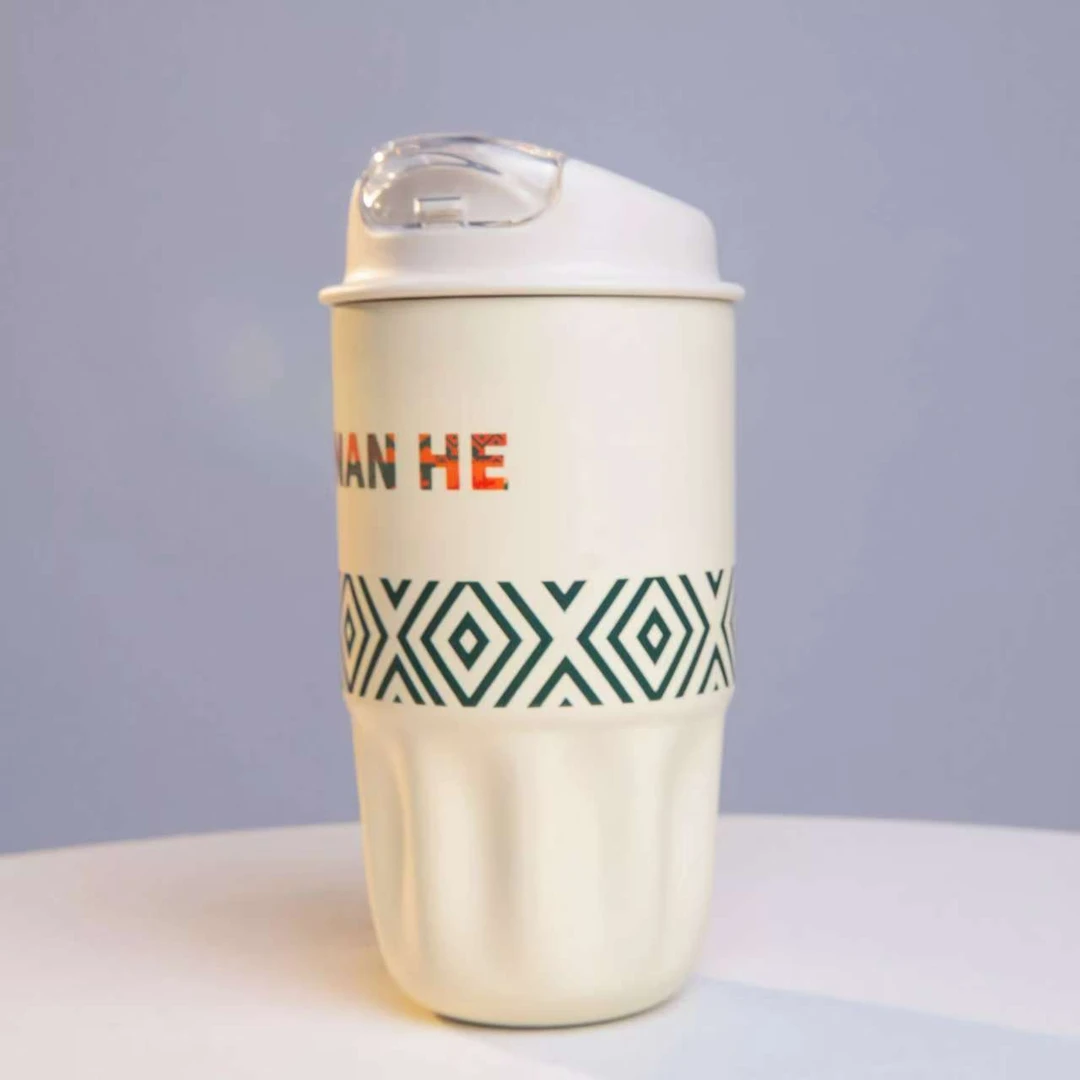 德宏少数民族织锦纹陶瓷随行杯文创纪念品创意带盖水杯咖啡杯瓷杯