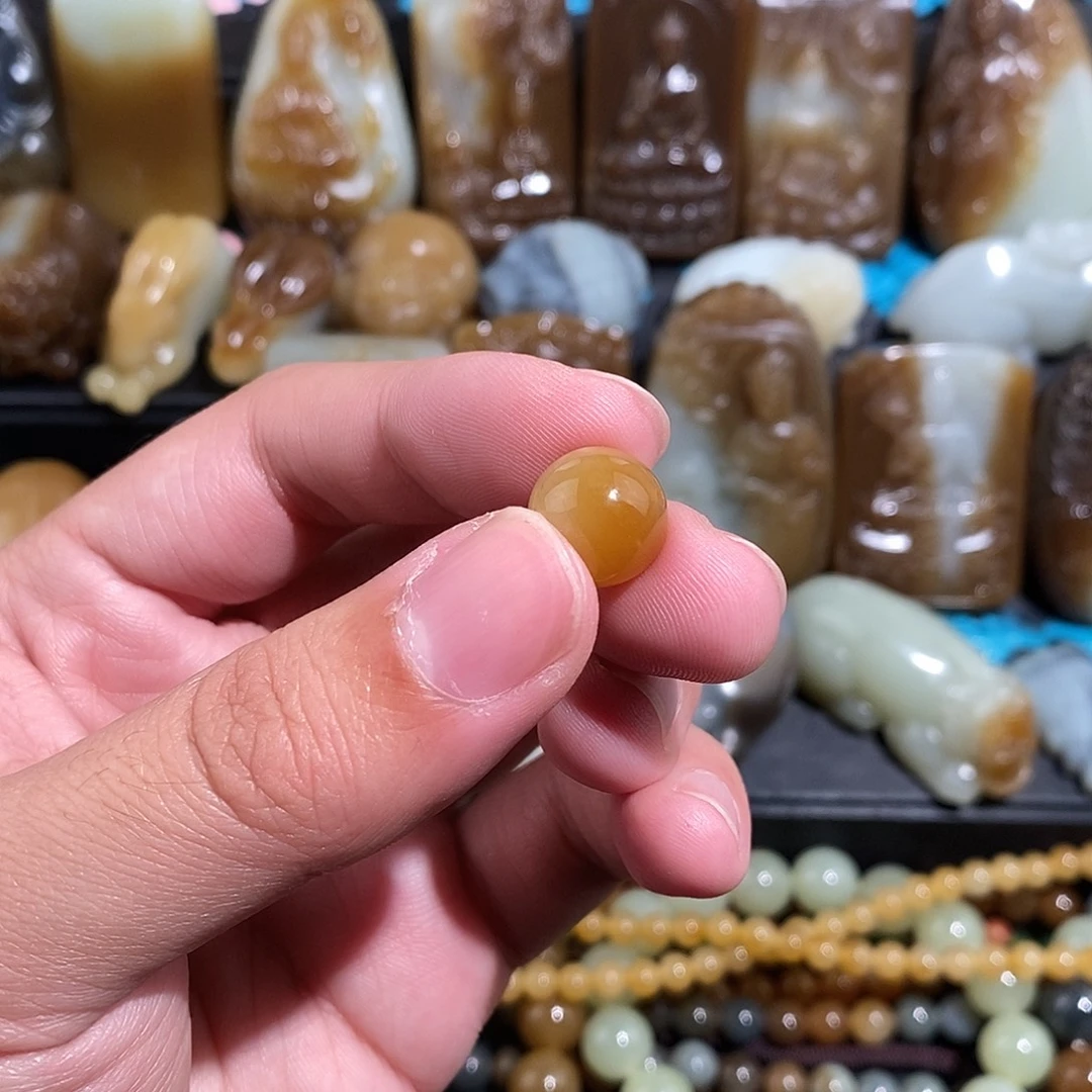 箜***空和田玉未镶嵌挂件