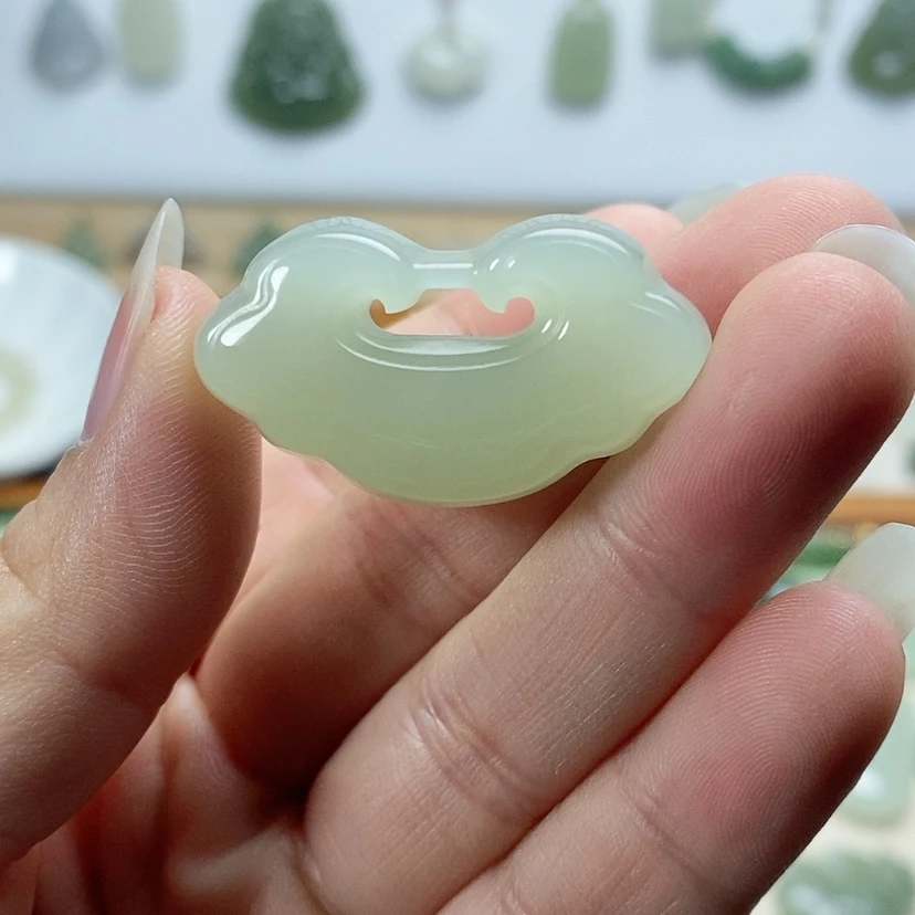 【闪购商品】颈饰未镶嵌和田玉