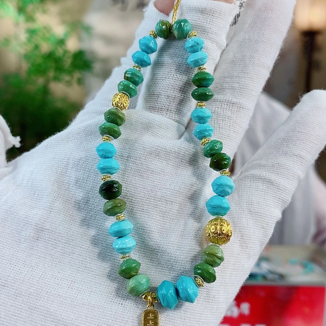 18K金镶嵌绿松石珠宝奇石