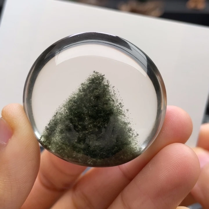 水晶未镶嵌颈饰绿幽灵金字塔定制