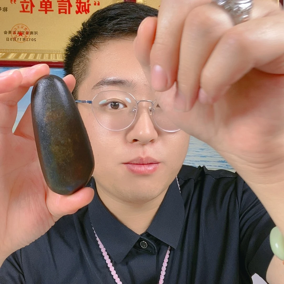 颈饰未镶嵌和田玉京**付