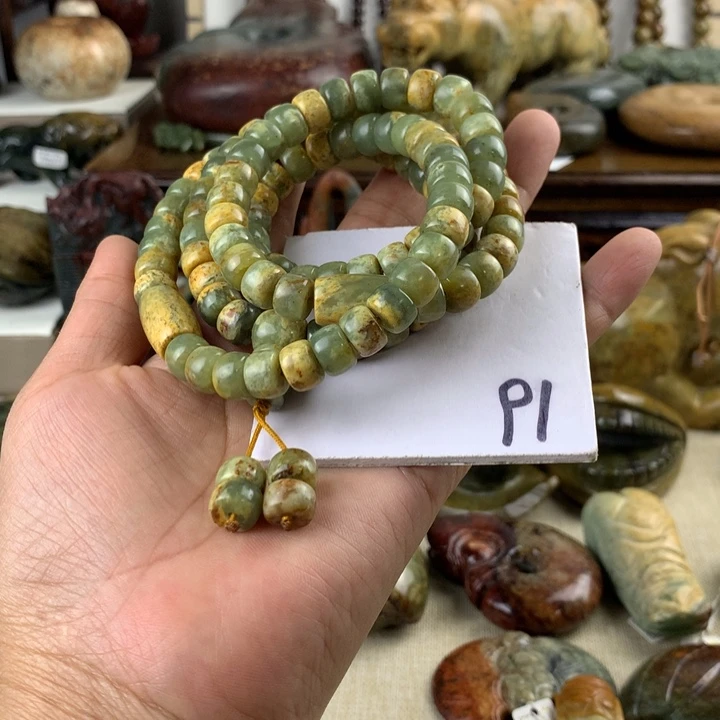 人***客岫岩河磨玉（透闪石质玉）未镶嵌珠宝奇石
