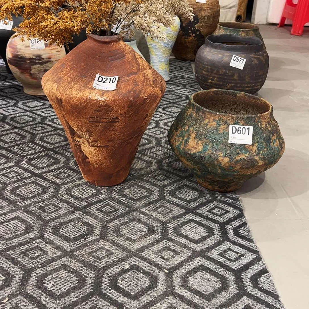 央***妹瓶d210加花高36口5.d601高22口17无孔