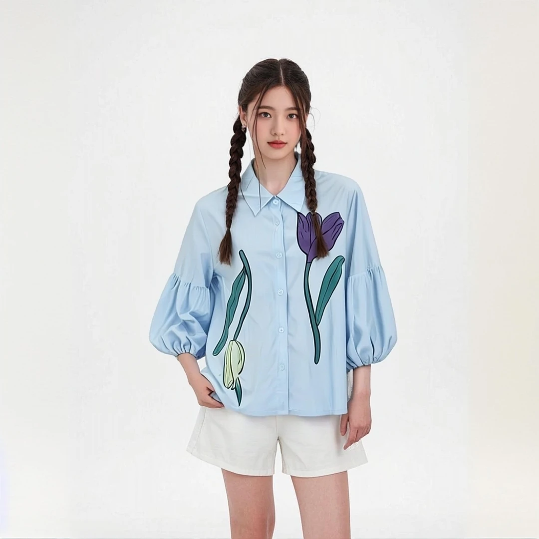 浅蓝色花朵印花泡泡袖衬衫夏季女甜美减龄宽松显瘦上衣衬衣时尚