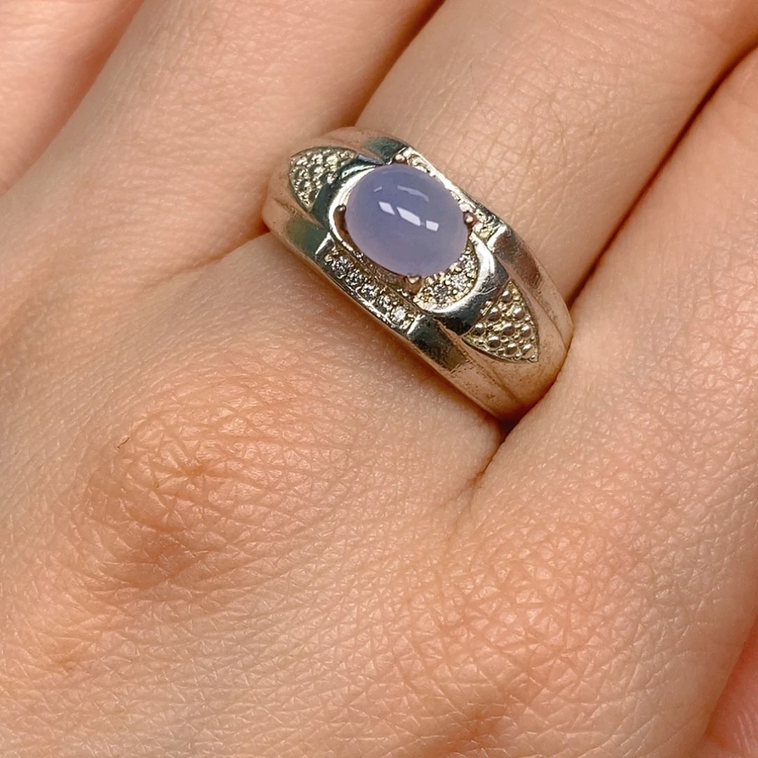 翡翠戒指未镶嵌翡翠