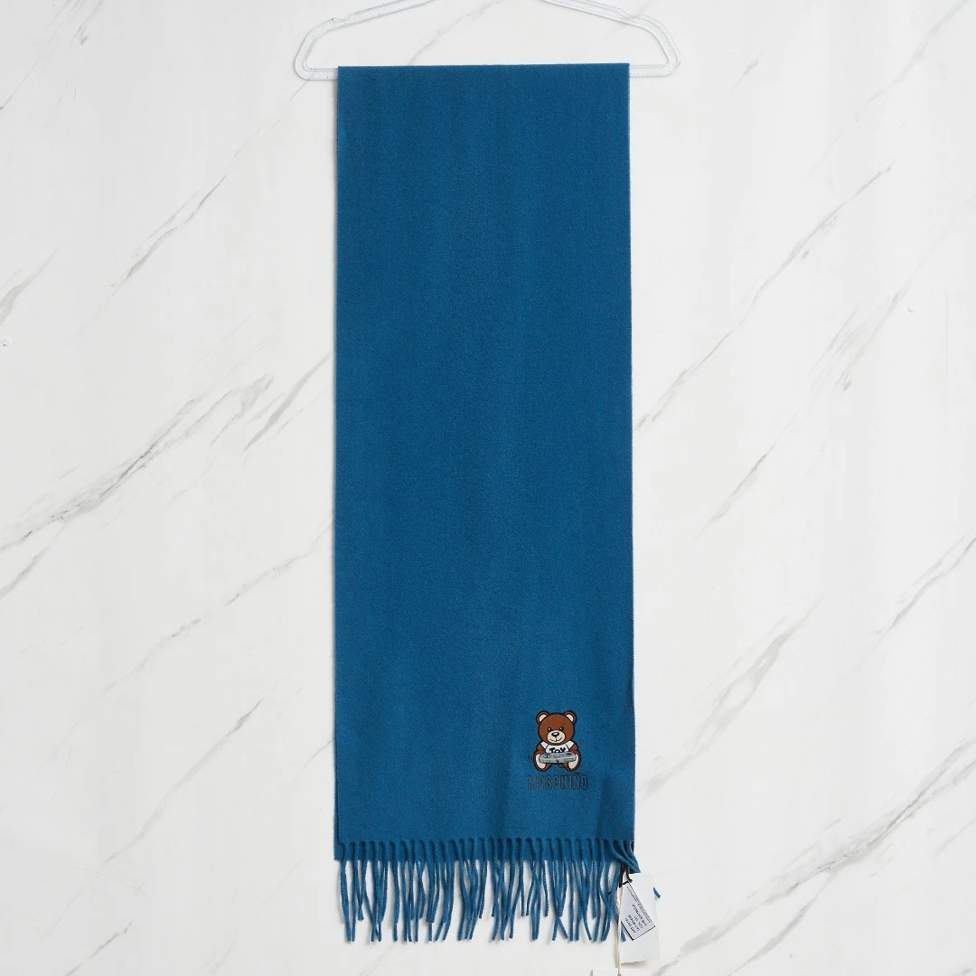 Moschino小熊字母围巾/MNBW00744