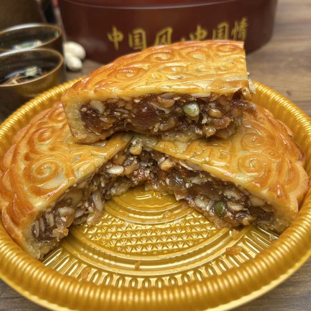 广式大月饼1斤2斤3斤五仁叉烧金腿五仁蛋黄莲蓉中秋月饼礼铁盒装