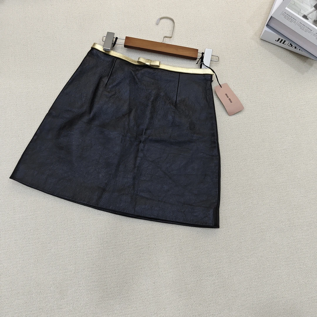 未使用 MIU MIU/缪缪 黑色皮裙包臀裙 尺码38/F1601041