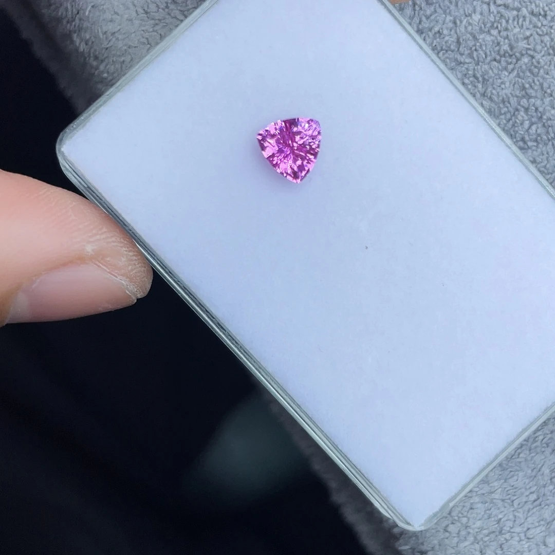 蓝宝石裸石1.1Ct无烧帕帕拉恰