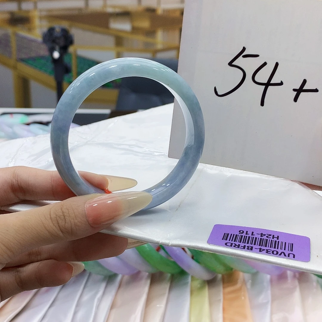 翡翠未镶嵌手镯jjj