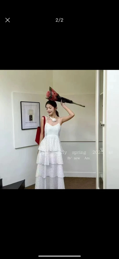 波点夏季挂脖式侧拉链套头连衣裙时尚小众吊带裙显瘦设计师