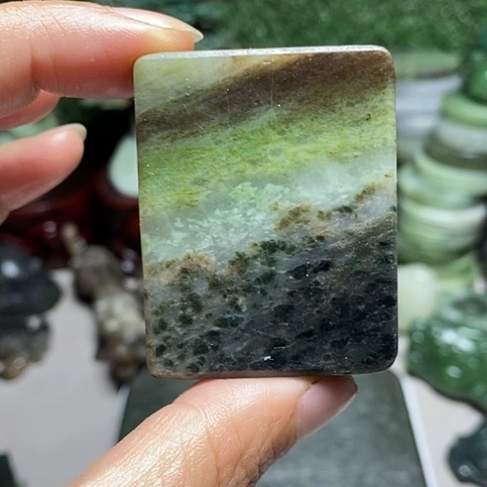 独山玉未镶嵌珠宝半成品