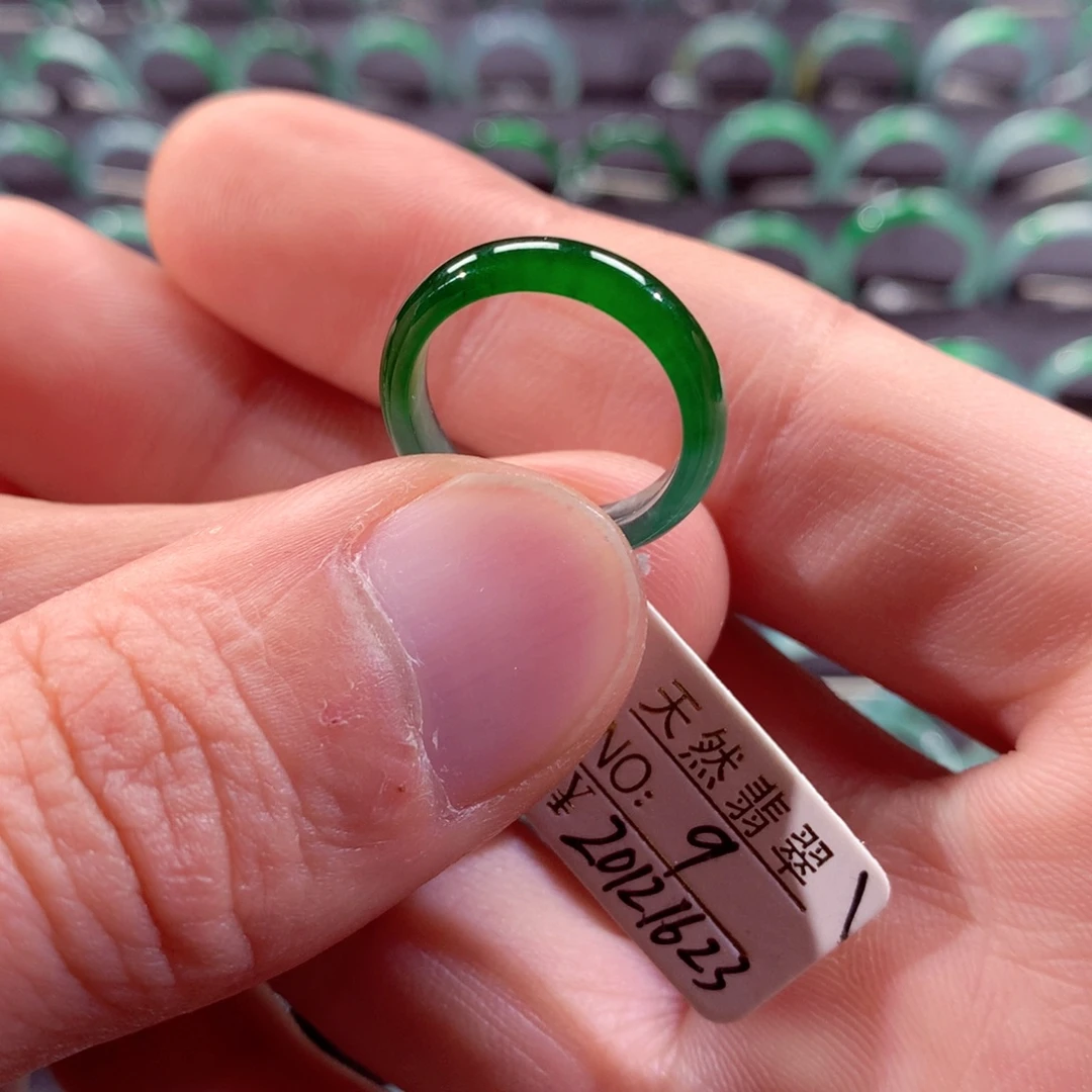 翡翠未镶嵌戒指翡翠戒指