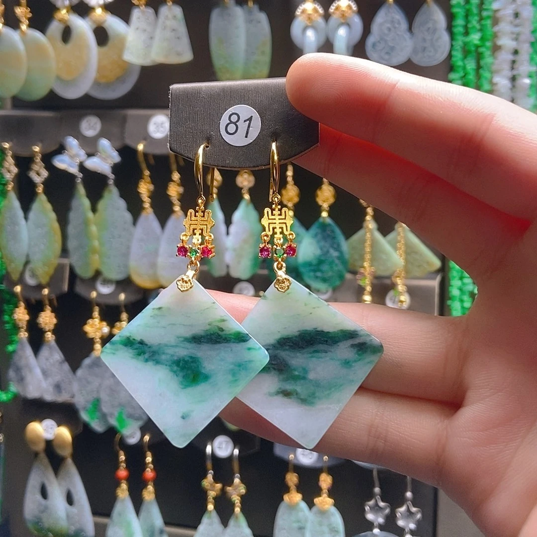 翡翠未镶嵌耳饰翡翠