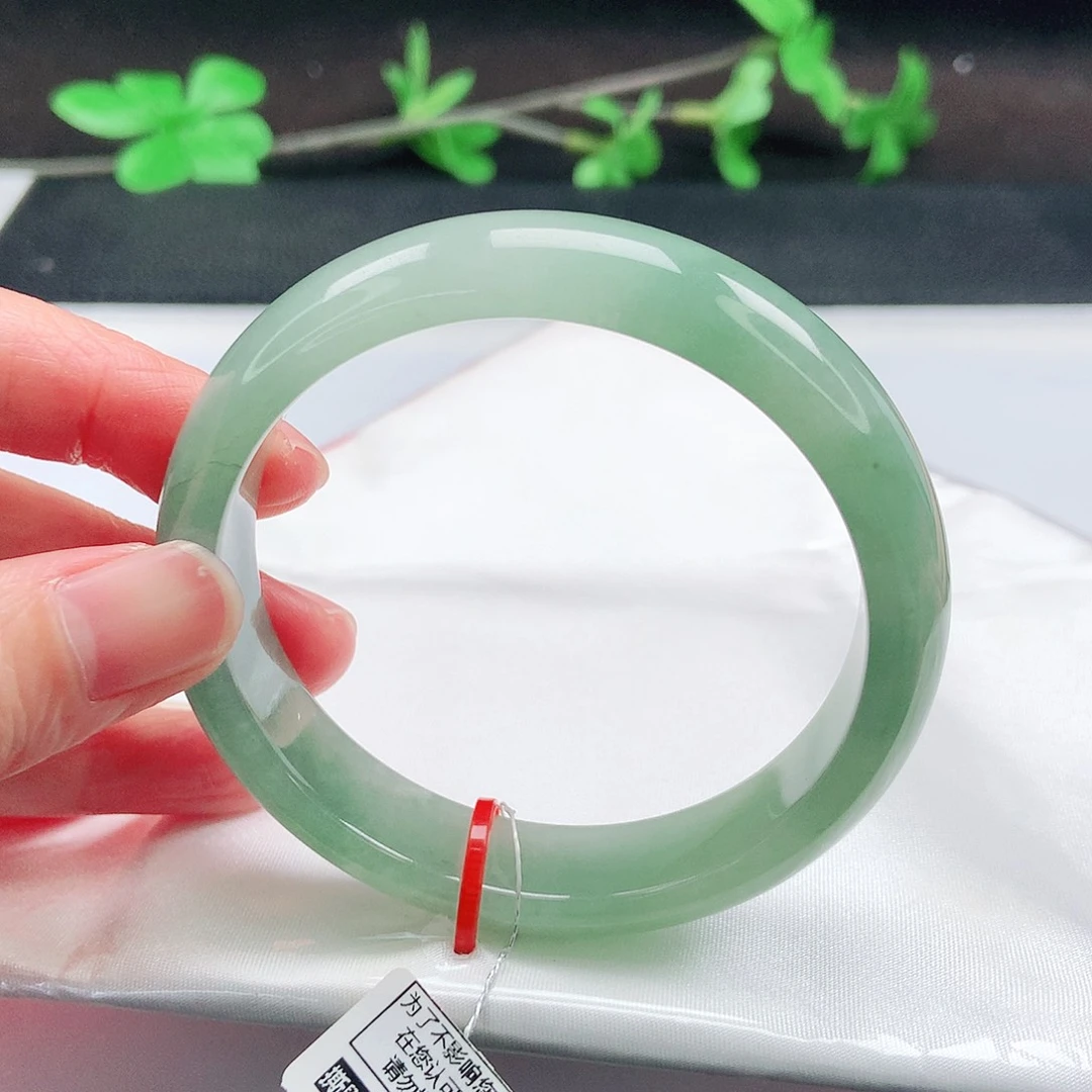 未镶嵌手镯翡翠58圈