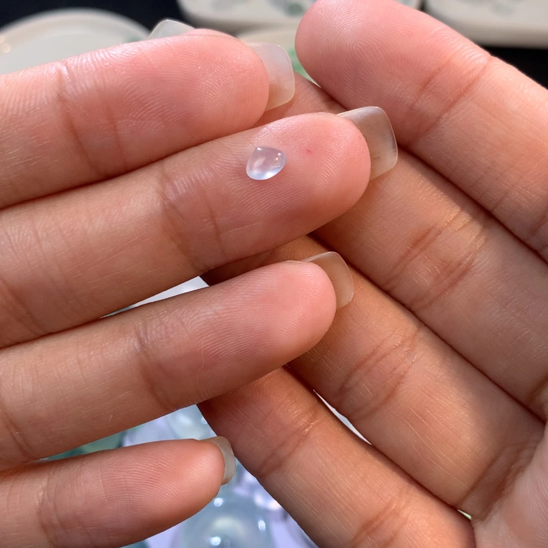 翡翠裸石未镶嵌冰蛋面