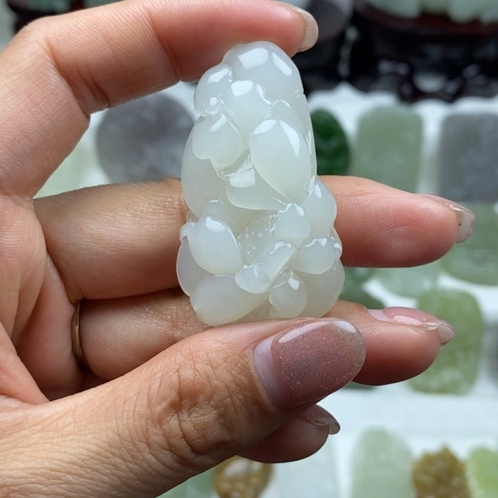 和田玉未镶嵌颈饰64