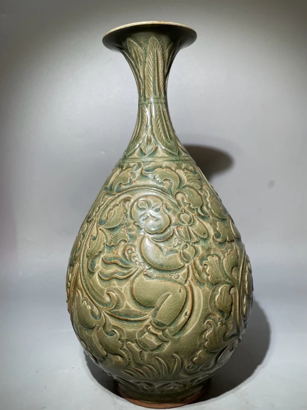 耀州窑刻花玉壶春瓶