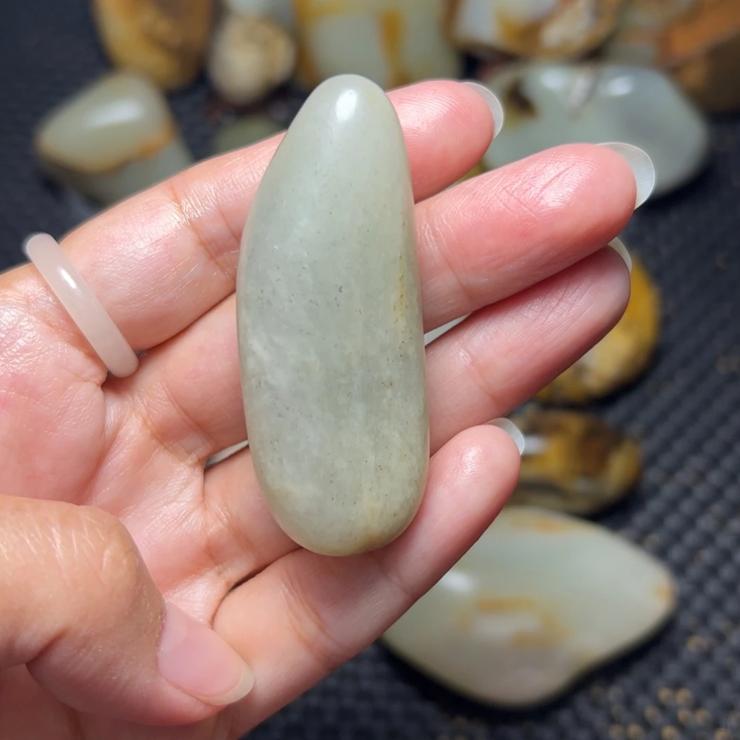 未镶嵌和田玉挂件A32