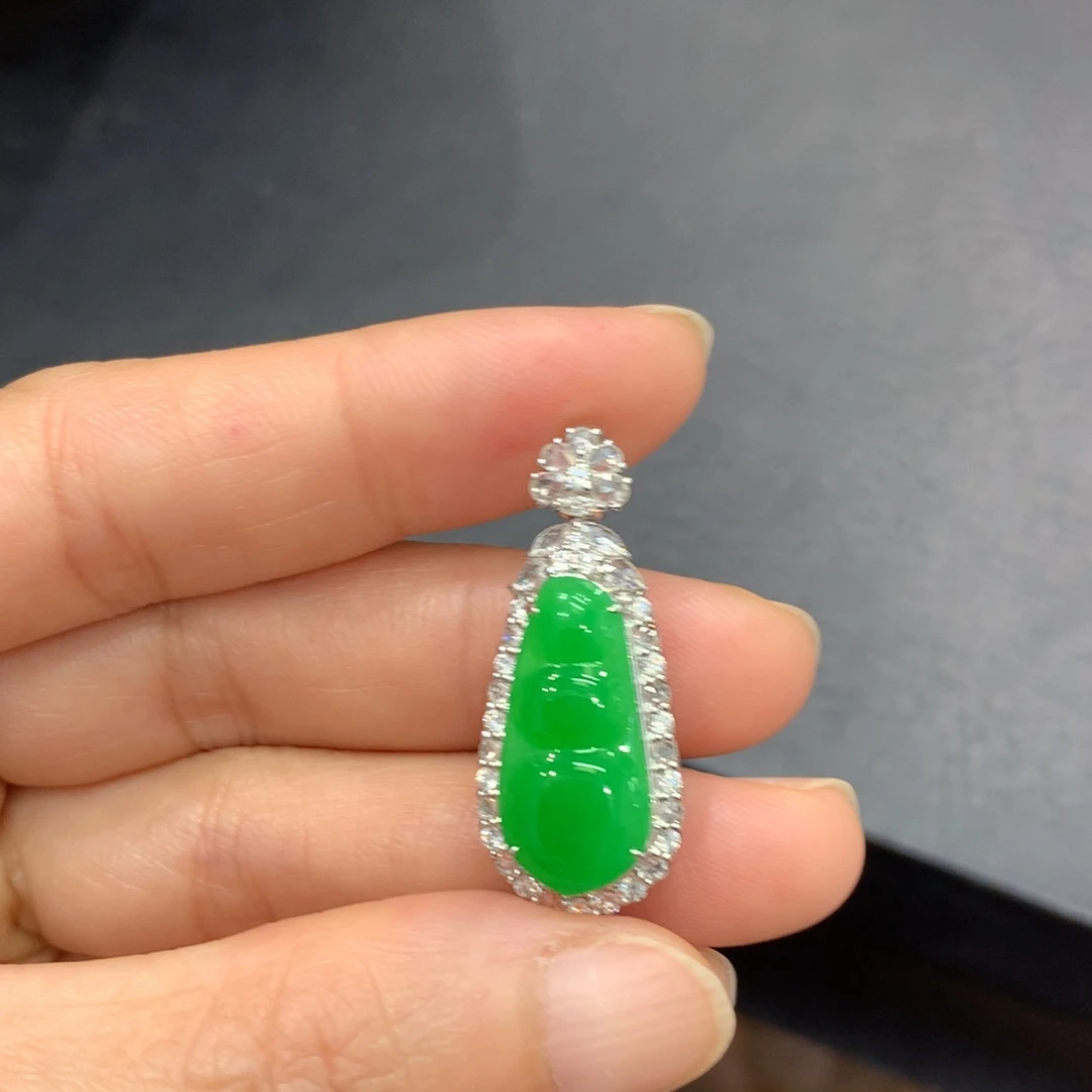 翡翠18K金镶嵌吊坠(不含链)