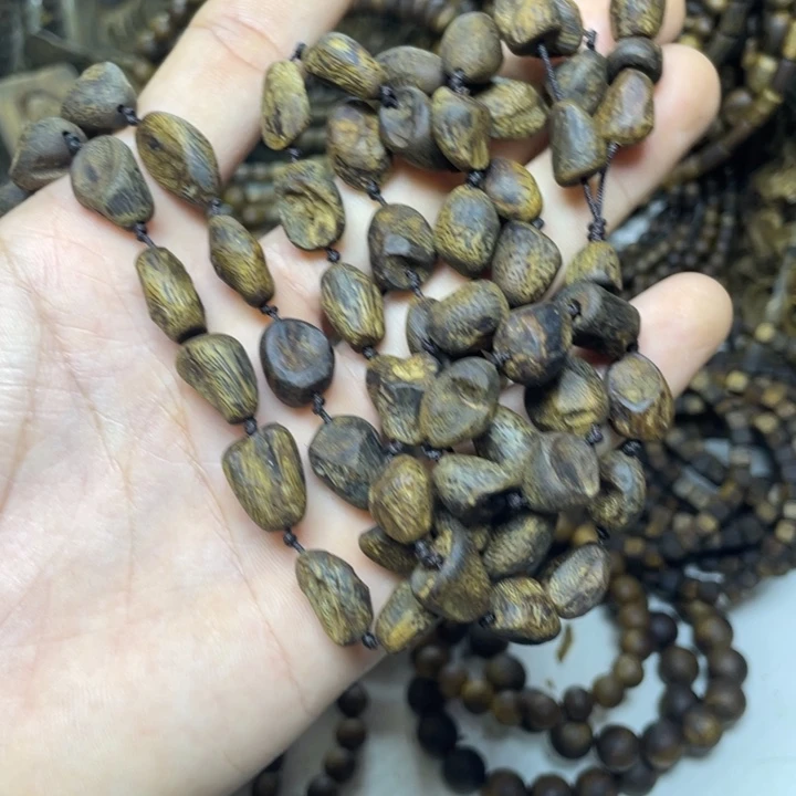 沉香沉香碎屑+沉水树丁包壳多圈30克加