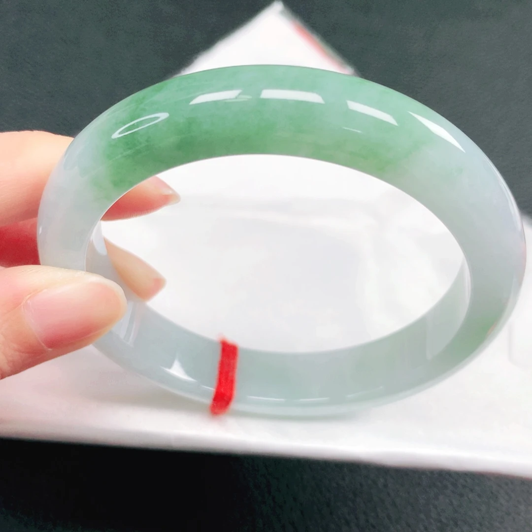 翡翠未镶嵌手镯61圈