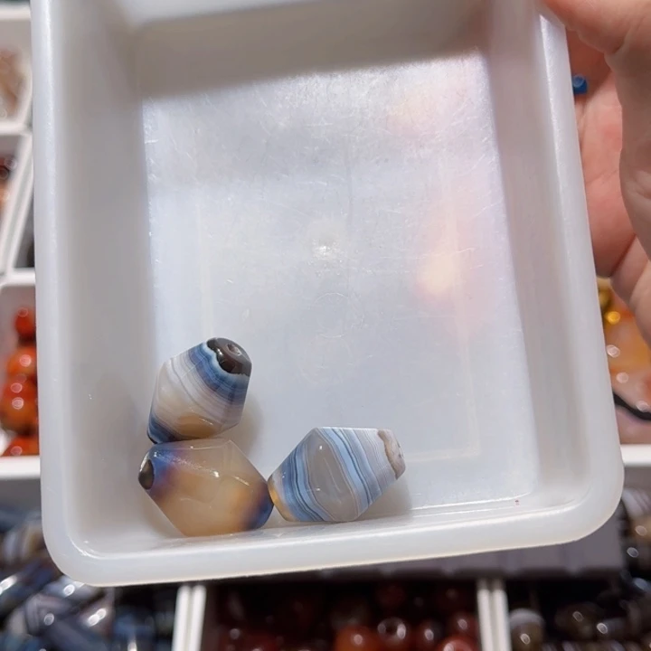 未镶嵌颈饰玛瑙/玉髓