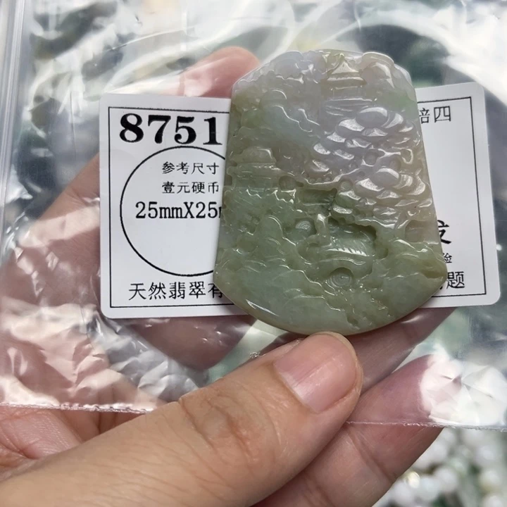 翡翠未镶嵌颈饰8751