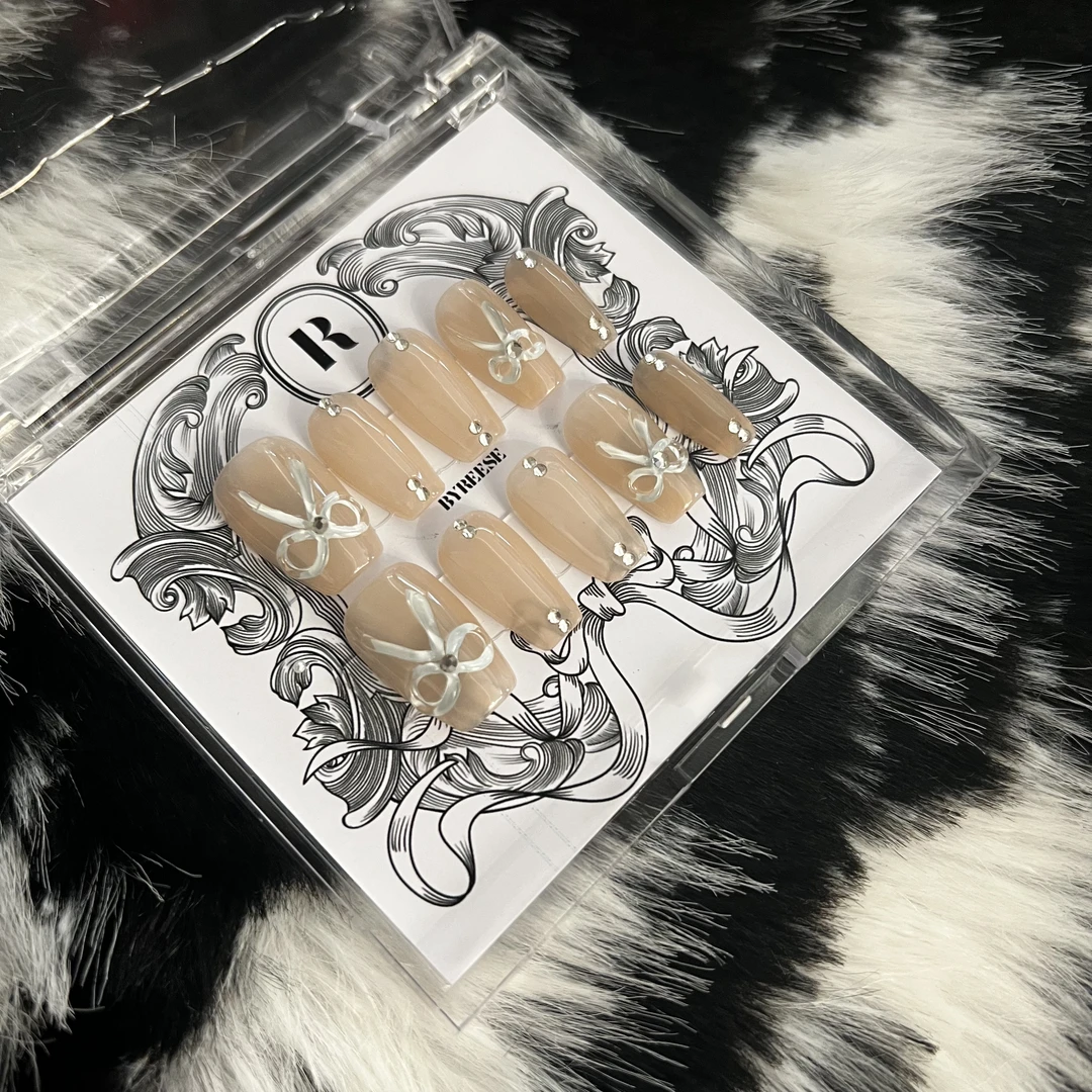 BYREESE |  【芮斯】纯欲粉蓝蝴蝶结 中T 手工穿戴甲