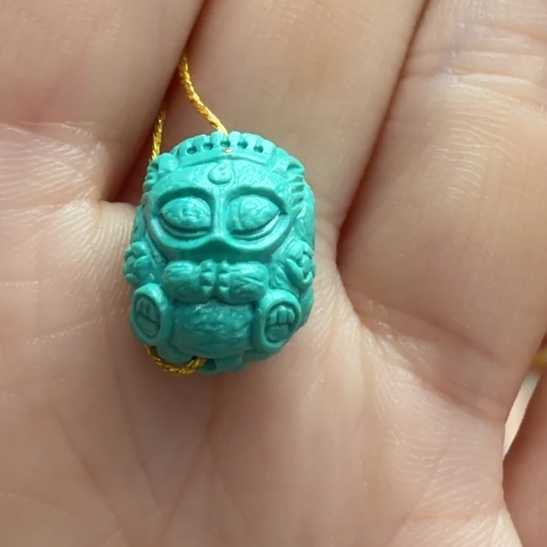 绿松石未镶嵌颈饰