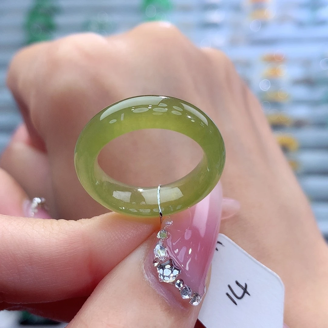 翡翠戒指未镶嵌天然