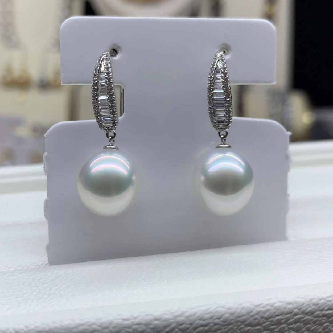 耳饰海水珍珠18K金镶嵌11.3mm澳白耳坠