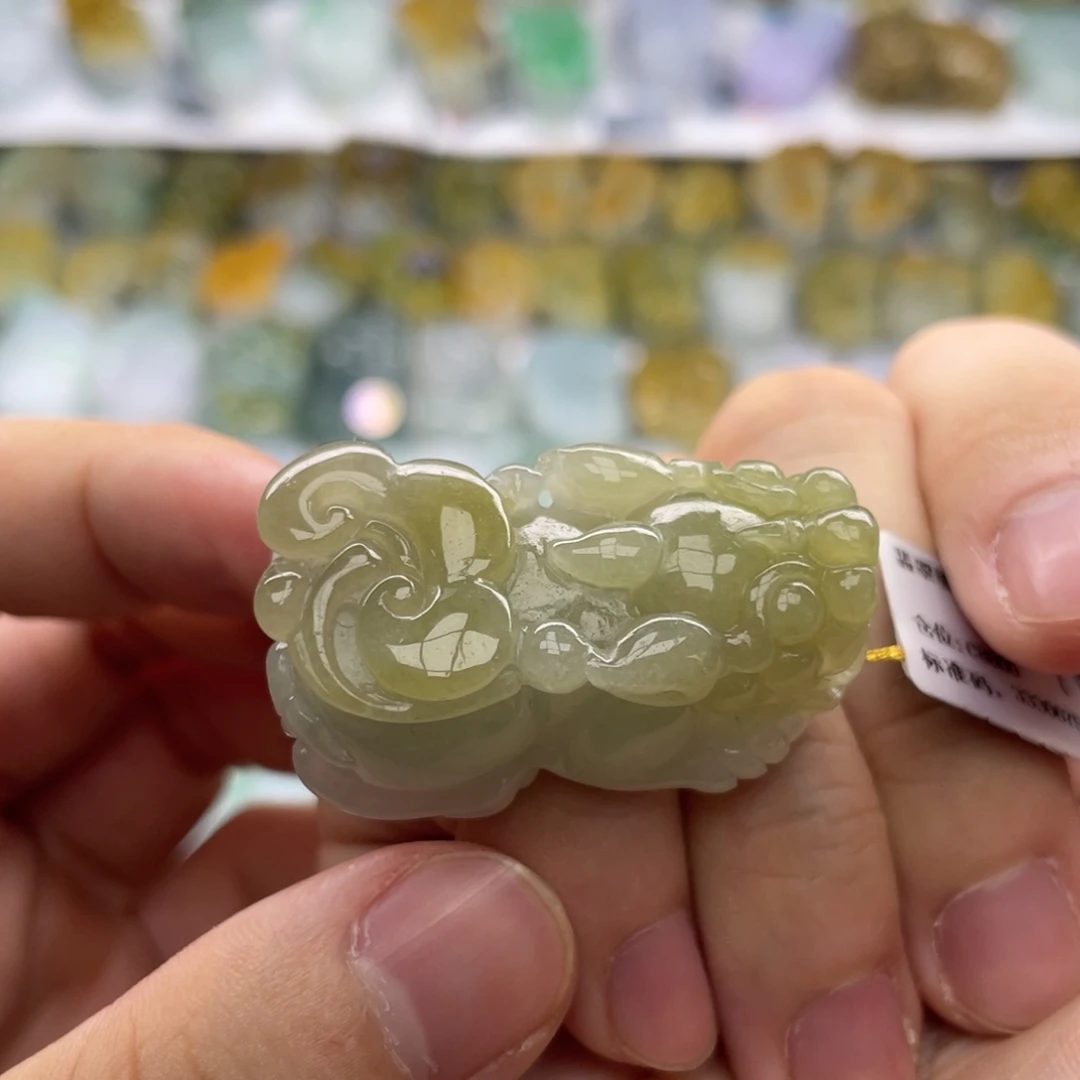 翡翠未镶嵌颈饰貔貅11