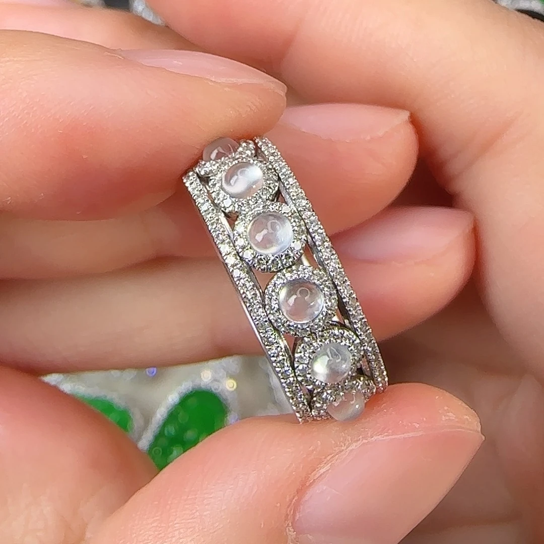 翡翠18K金镶嵌戒指