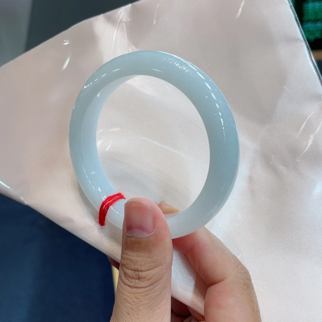 翡翠未镶嵌手镯手镯