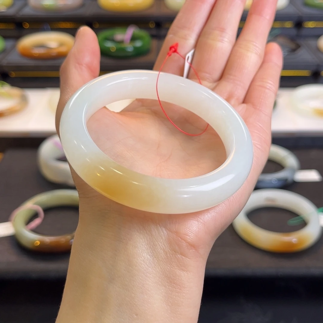 和田玉未镶嵌手镯55 56