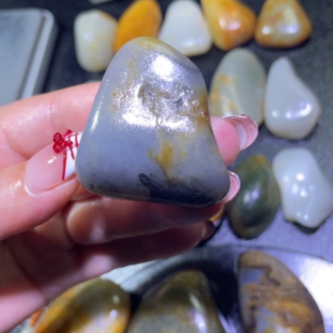 【闪购商品】颈饰未镶嵌和田玉